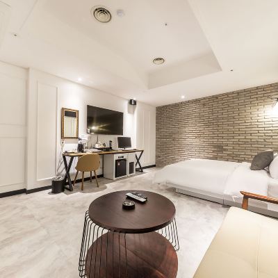 Premium B (2-Person Bathtub Available) Suwon Johnny B 쿠폰