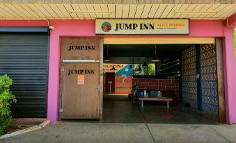 Jump Inn Alice Budget Accommodation