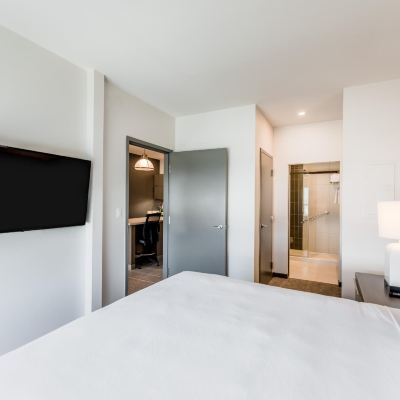 One-Bedroom King Suite Hyatt House Winnipeg-South/Outlet Collection Promo Code