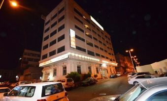 Al Barraq Hotel