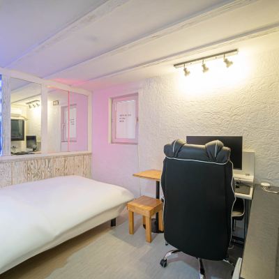Semi-Special Room / Game Room Random Assignment-for Multiple Nights Only (No Parking, Game Room), Youtube/Netflix (Personal Account Required)) 쥬방스 모텔 서울 쿠폰
