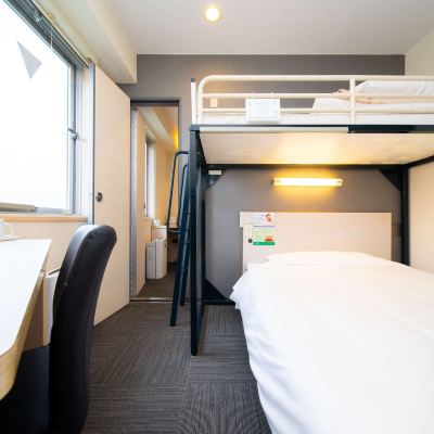 超級連通房，兩個超級房間，帶雙層床。 超級飯店 東京龜戶優惠