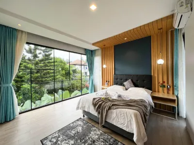 Villa Amethyst KB-5 Lembang 4 Bedrooms with Private Pool 住宿飯店