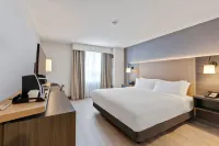 Holiday Inn & Suites OTTAWA KANATA by IHG