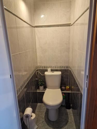 Apartament Zielona Retkinia - Blisko Zoo, Atlas Arena, Mandoria, S14, LotniskoOne-Bedroom Apartment