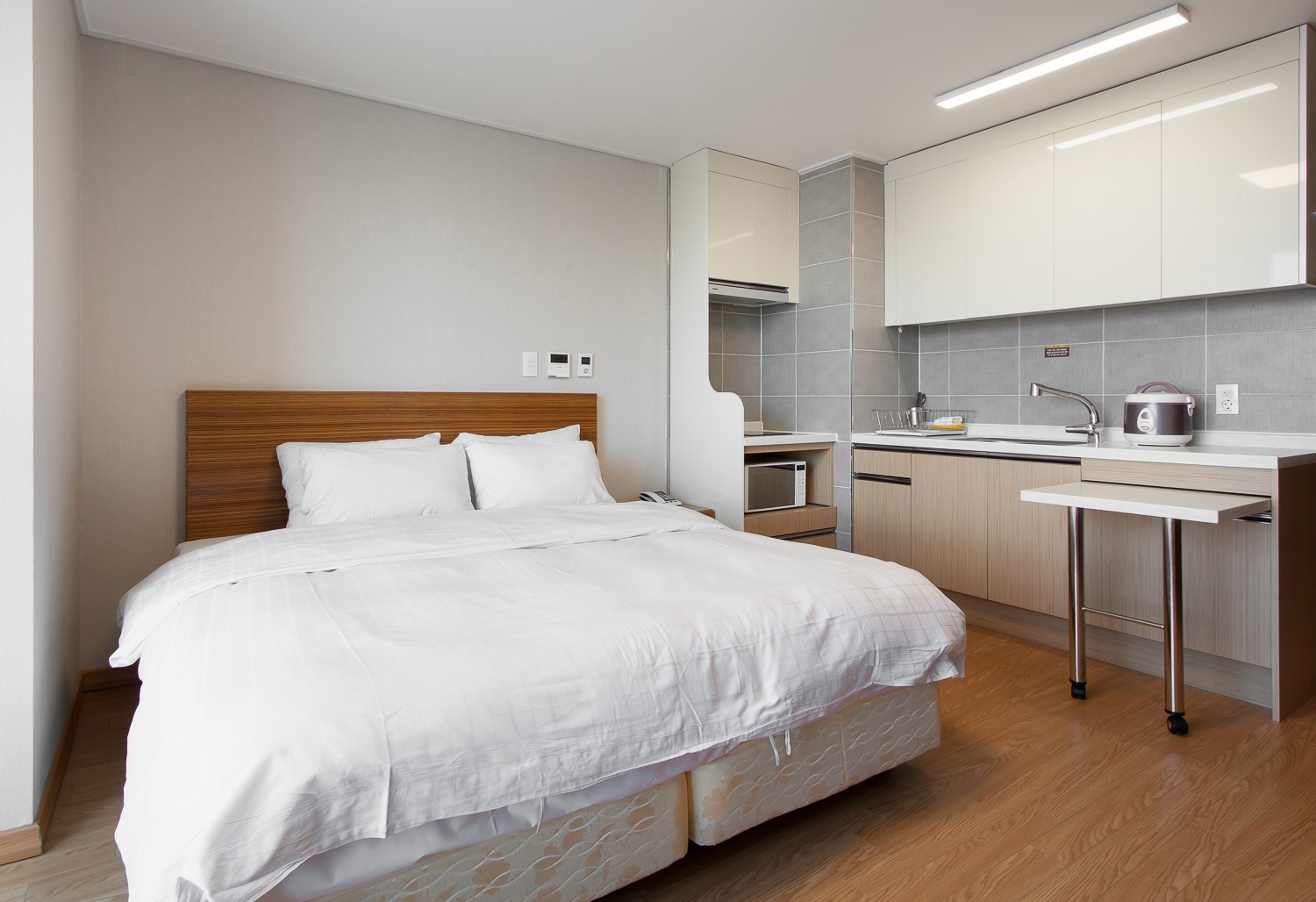 半海景高级双人床一室房（公寓）