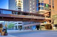 Holiday Inn Express DENVER DOWNTOWN by IHG Отели в г. 