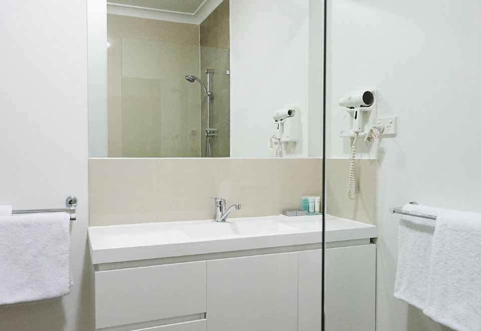 Oxley Court Serviced ApartmentsStandard One-Bedroom Apartment