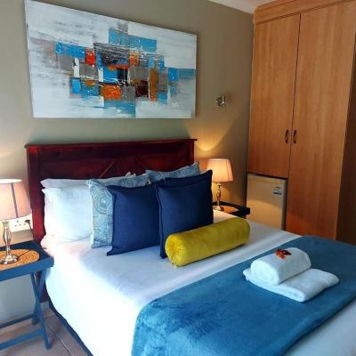 Double Luxury Ensuite Room West Street Inn - Ermelo Promo Code