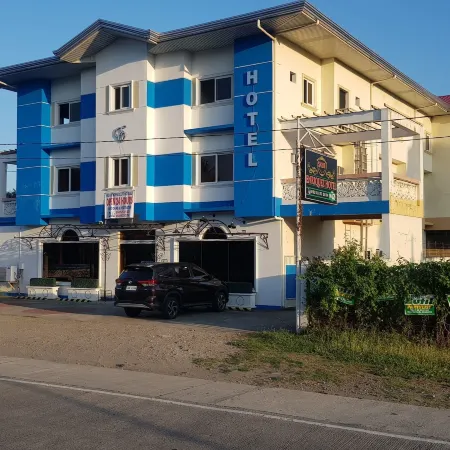 Enriquez Hotel