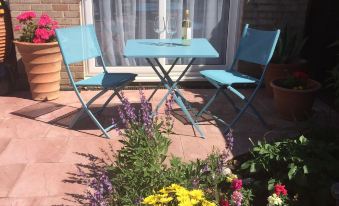 Basingstoke En Suite Room in Garden Annex - Housity