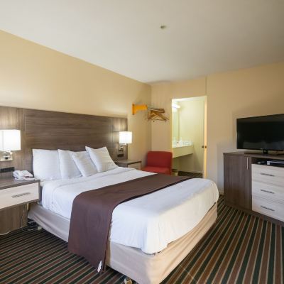 Queen Room Beachview Inn Promo Code
