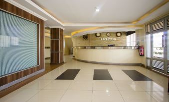 Airport Landing Hotel - Housity