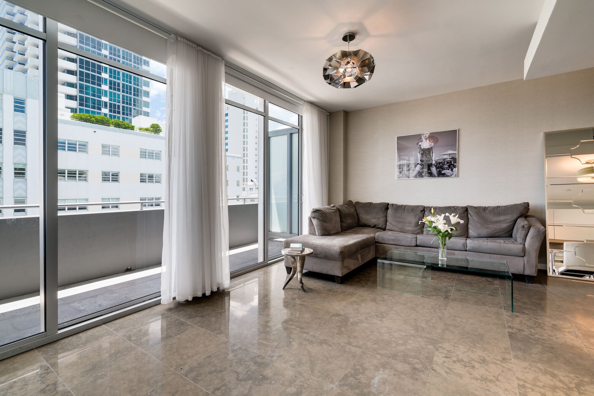 一卧室顶层房（带屋顶露台）