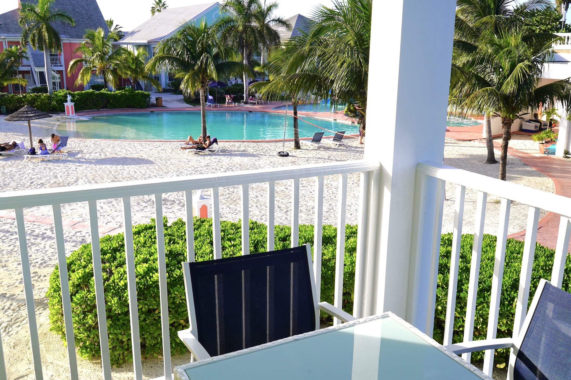 单间，1张特大床，带小厨房（单间套房，1张特大床，带小厨房）