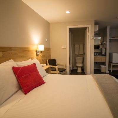 Standard King Room Motel Colonial Promo Code