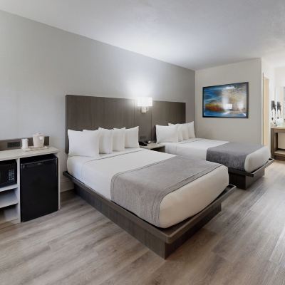 Deluxe Room-2 Queen Beds Avanti Resort Orlando Promo Code