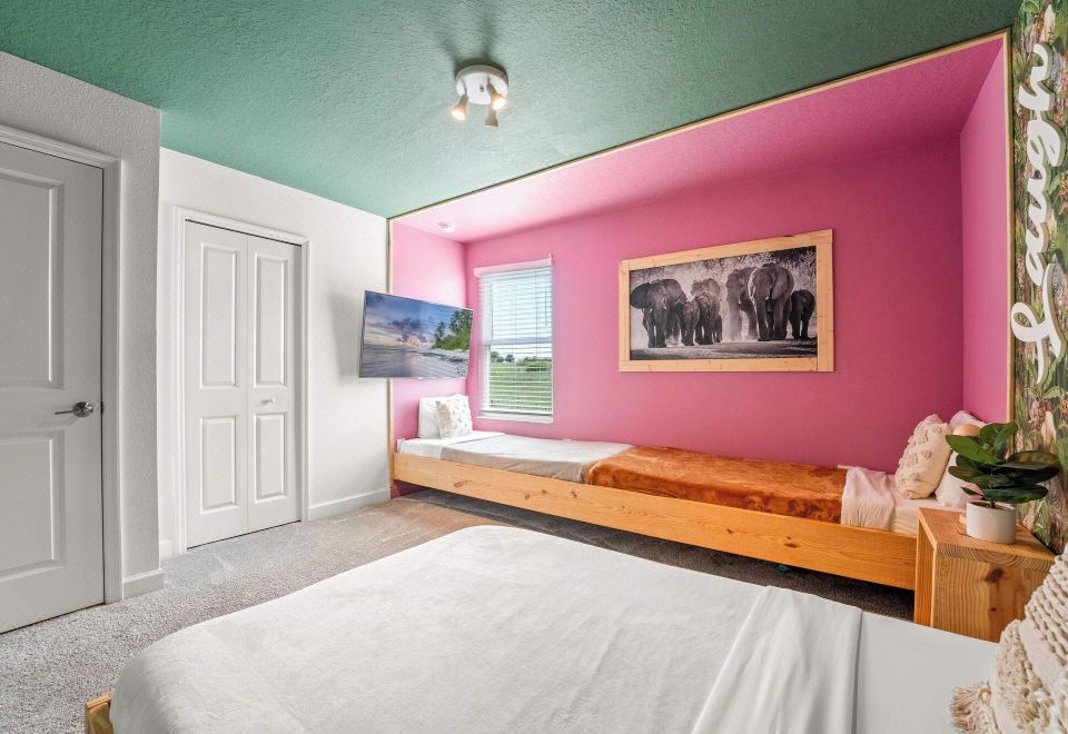 小屋 多张床 可使用泳池 池景 （丛林小屋 at Championsgate）