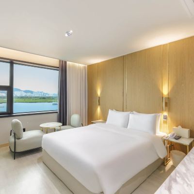 Premium Room with Ocean View Martin Hotel Promo Code