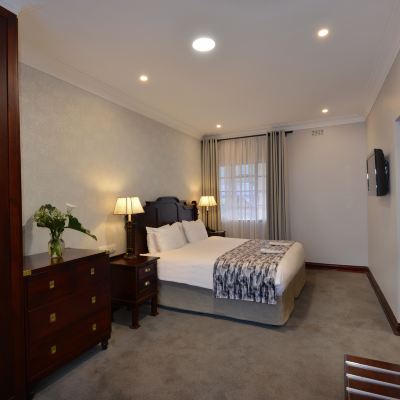 Standard Double Room Troutbeck Resort Promo Code