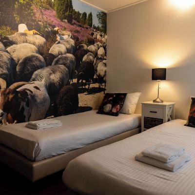 Quadruple Room-Annex Building De Oringer Marke Promo Code