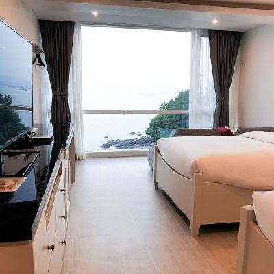 Standard Twin Room With Ocean View-Main Building Owl Hotel Promo Code