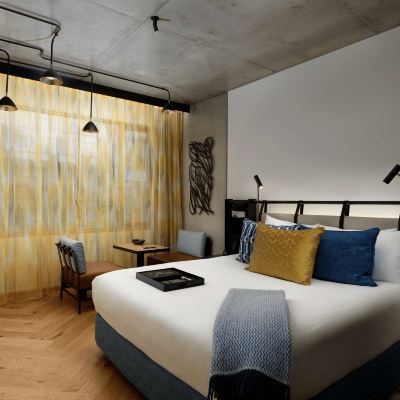 Qt Double Deluxe Queen QT Melbourne Promo Code