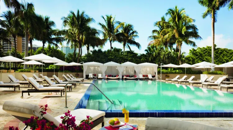 The Ritz-Carlton Coconut Grove, Miami Exterior