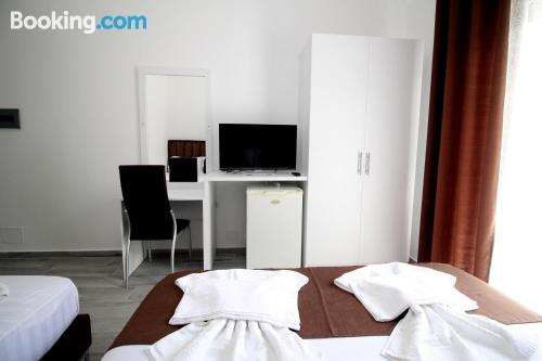 带阳台的三人房