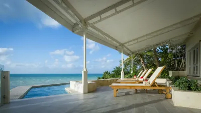 Blue Waters Resort and Spa Hotel di 