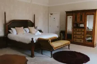 Healing Manor Hotel