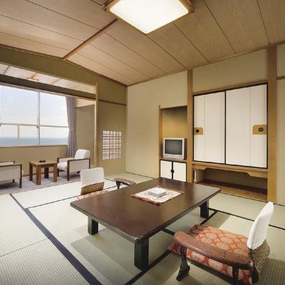 本館「桂湖館」または「朝湖館」和室[喫煙] ホテルたつき（龍城） クーポン