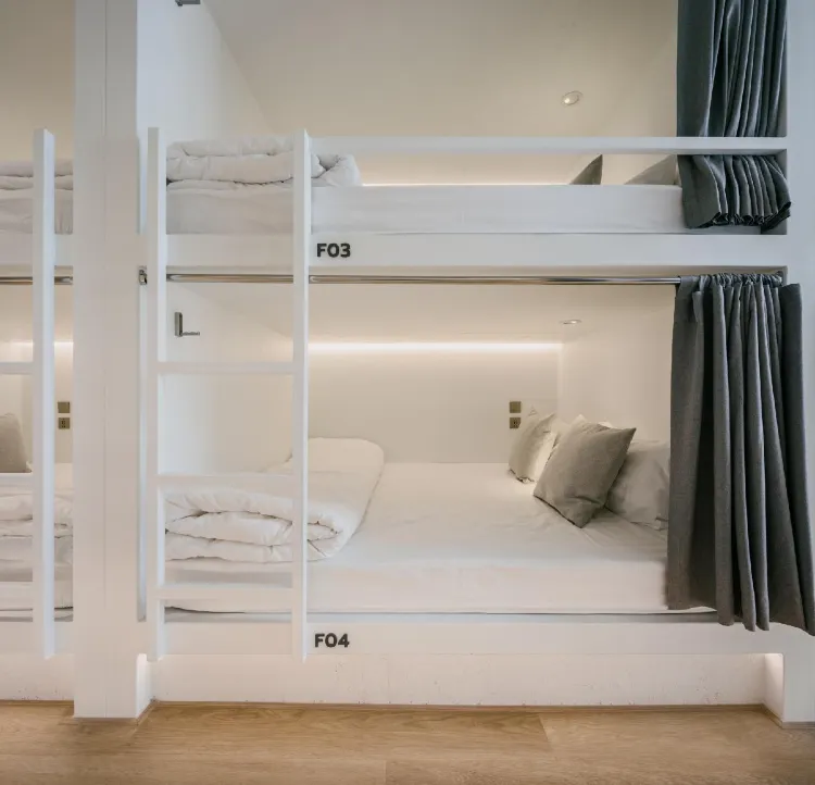 2 People In 16 Bed Dormitory-Mixed