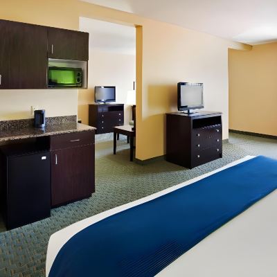2 King Beds Suite Additional Living Area Holiday Inn Express Hotel & Suites Newport South, an IHG Hotel Promo Code