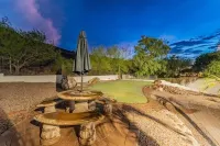 Private 5 Bedroom Resort with Pool Backing Mountain Preserve