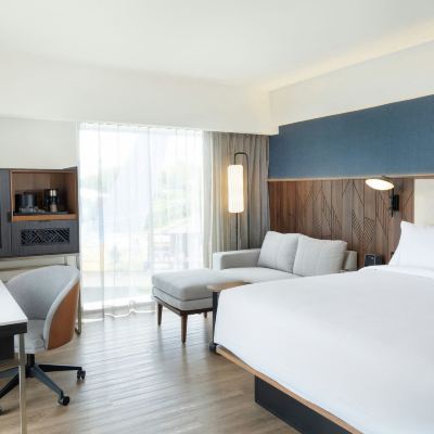 Corner King Room With City View Courtyard by Marriott Puebla Las Animas Promo Code