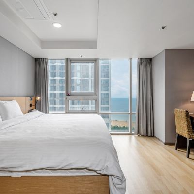 Superior Half Ocean Upgrade(Random Bed Type) 해운대 씨클라우드 호텔 레지던스 쿠폰