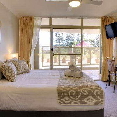 Two-Bedroom Apartment With Courtyard Northpoint Apartments Promo Code