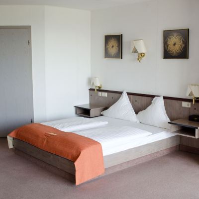 Family Quadruple Room, 1 Double Bed with Sofa Bed, Non Smoking, Garden View Leipziger Hotel Promo Code