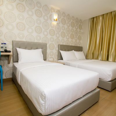 豪華三人房 888精品酒店優惠