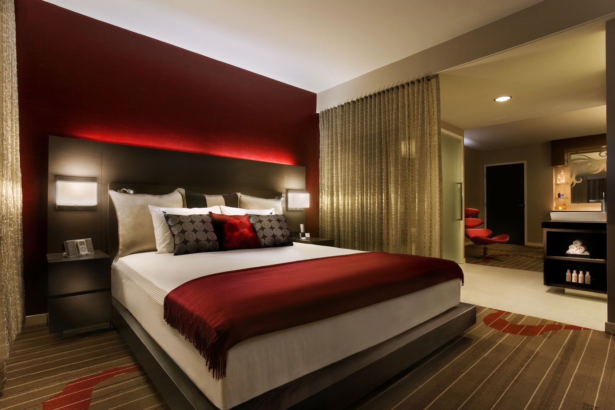 套房，1张特大床（Hard Rock）