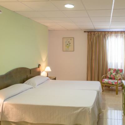 Economy Room Hotel Marquesa Promo Code
