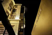 Si'Hana Hotel Отели в г. 