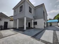 7EVEN Suites