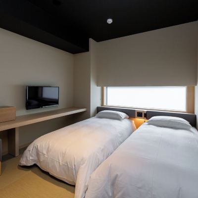 【設施目前正在建設】 無煙舒適雙床房，兩張單人床 新宿由緣温泉酒店優惠