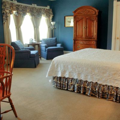 Deluxe King Suite-Non-Smoking Cliff House at Pikes Peak Promo Code