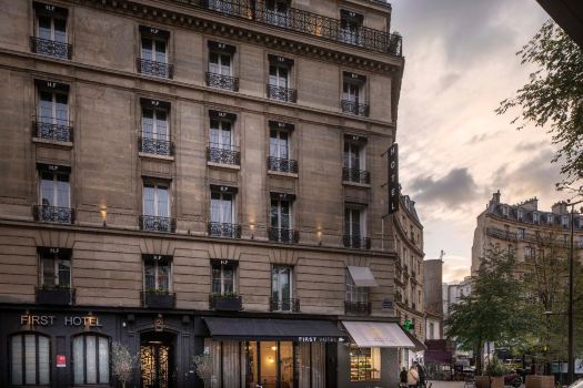 First Hotel Paris Tour Eiffel