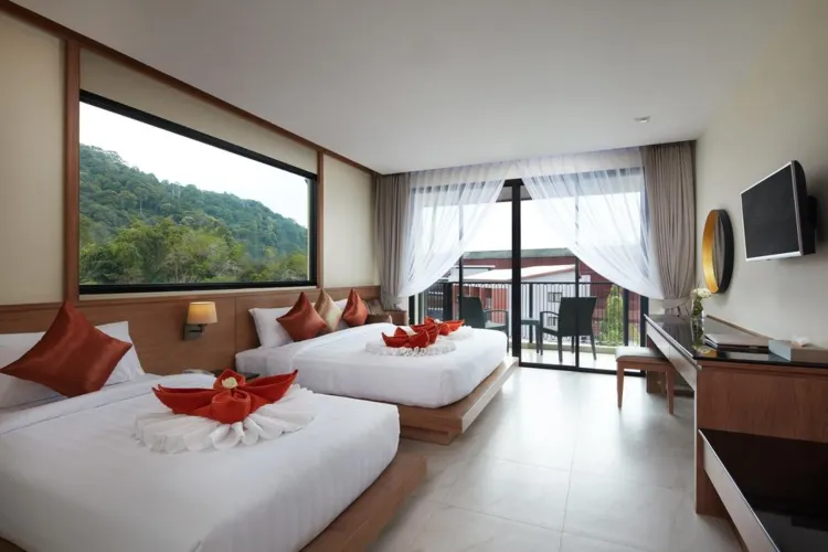 ห้องสำหรับครอบครัวสามท่าน(fantasy)