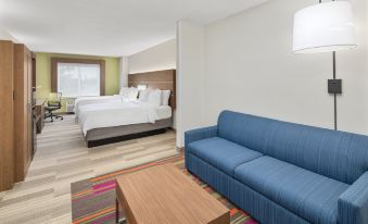 Holiday Inn Express & Suites Palm Bay