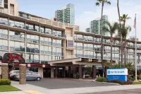 Wyndham San Diego Bayside Отели в г. 